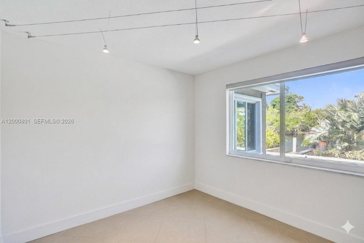 TROPICAL MANORS ADD - Residential Lease