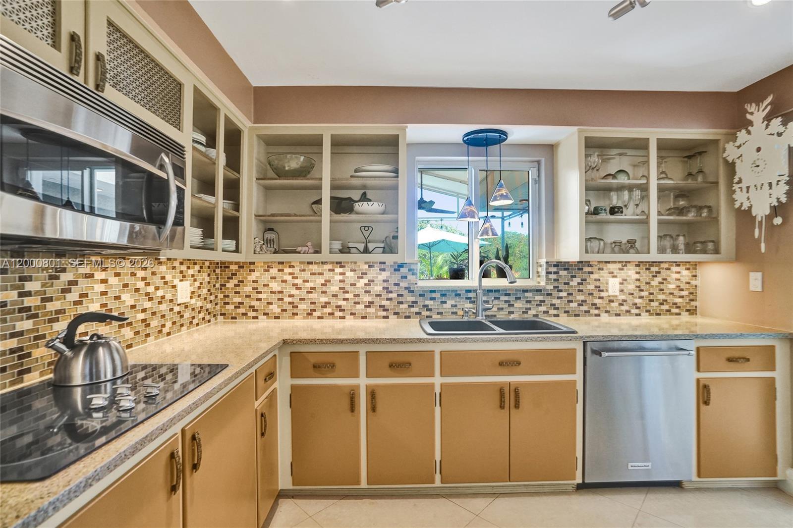 TROPICAL MANORS ADD - Residential Lease