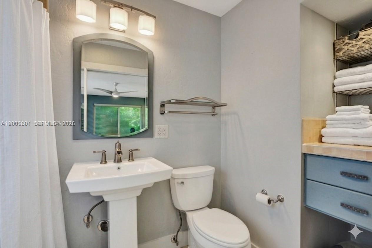 TROPICAL MANORS ADD - Residential Lease