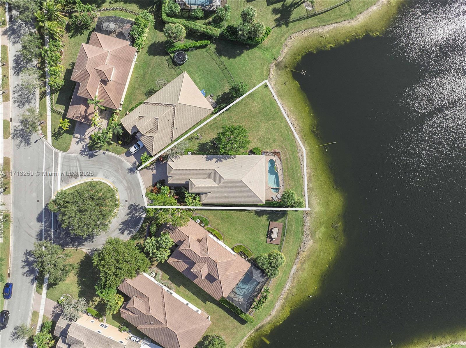 HERON BAY CENTRAL - Residential