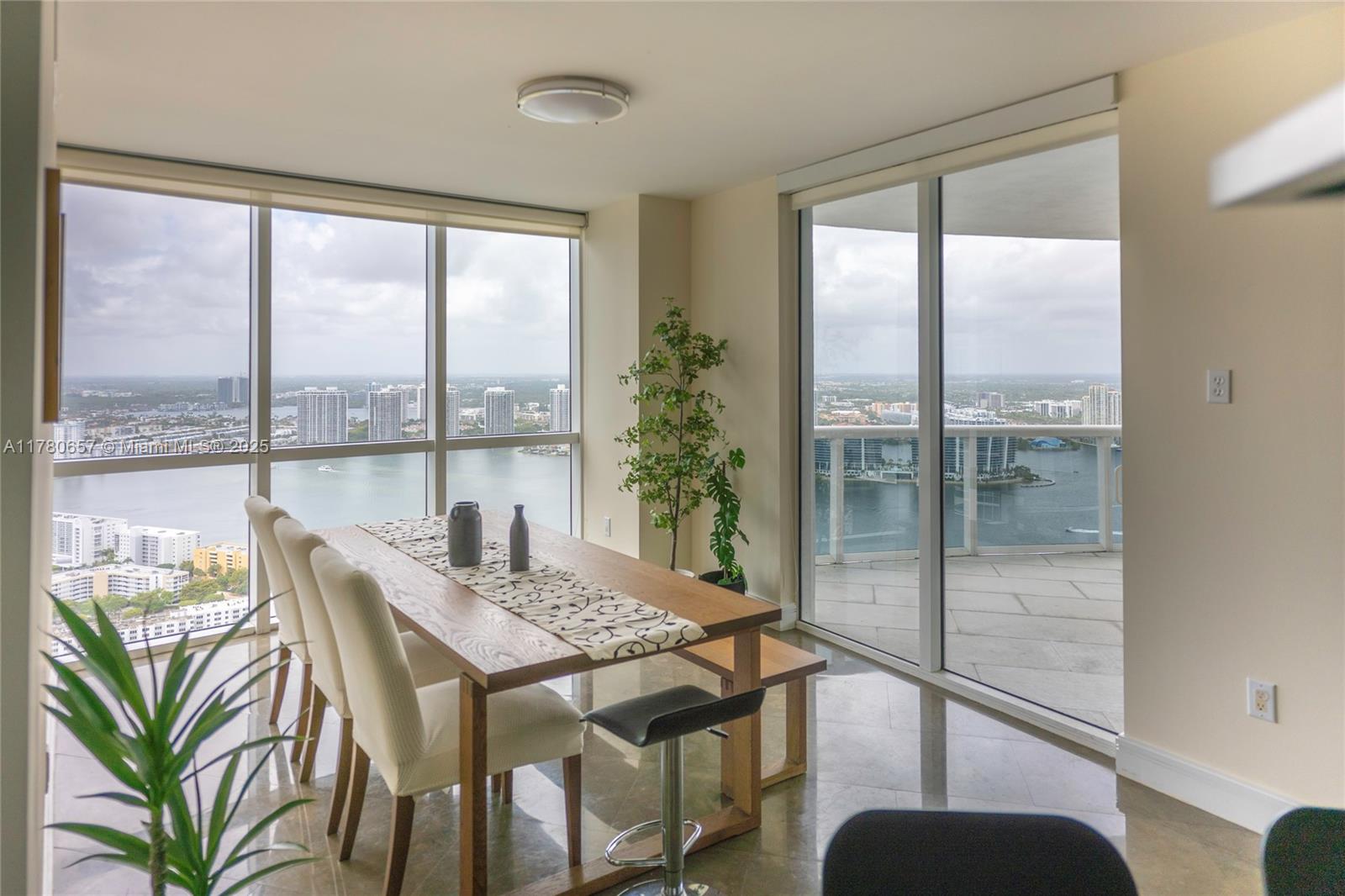 TRUMP ROYALE CONDO - Residential