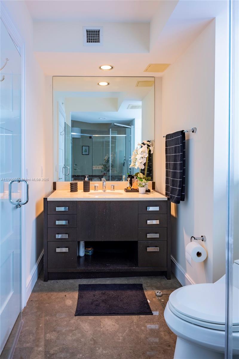 TRUMP ROYALE CONDO - Residential