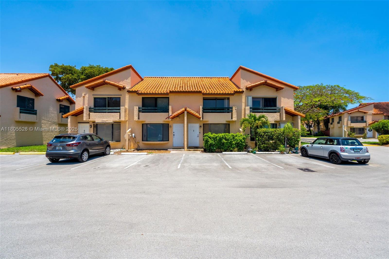 Property for Sale at 10202 Sw 77th Ct, Miami, Broward County, Florida - Bedrooms: 2 
Bathrooms: 3  - $459,000