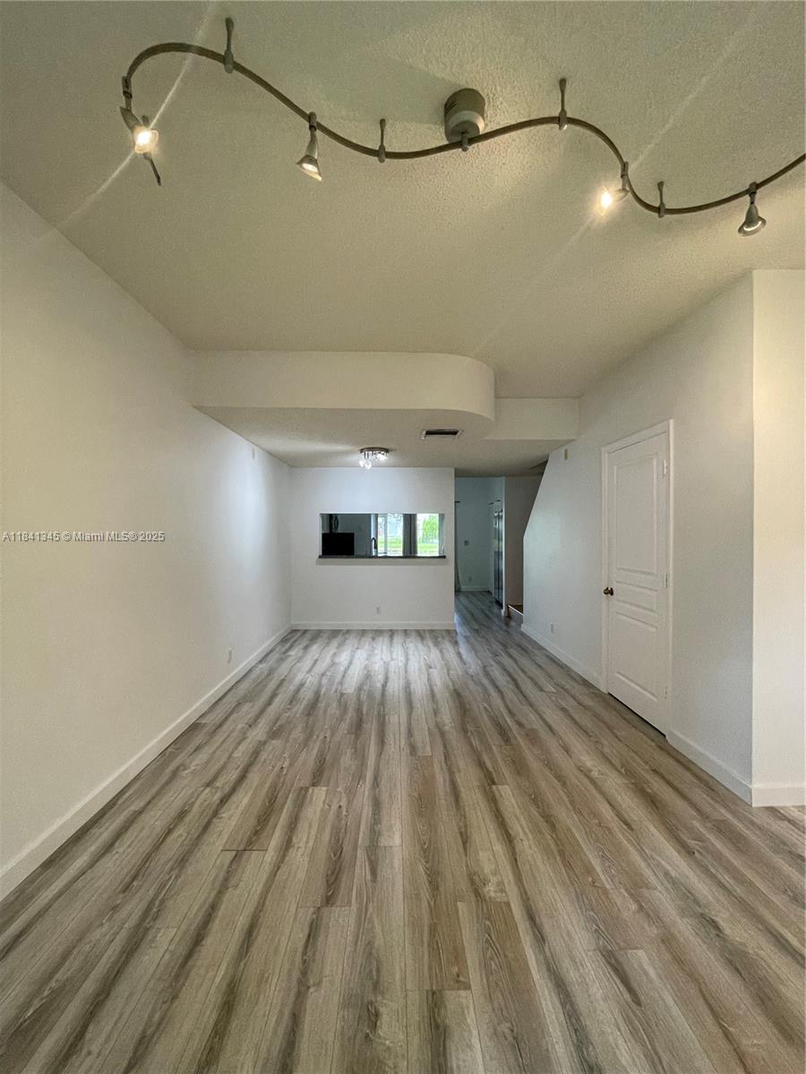 207 Mallory Ct