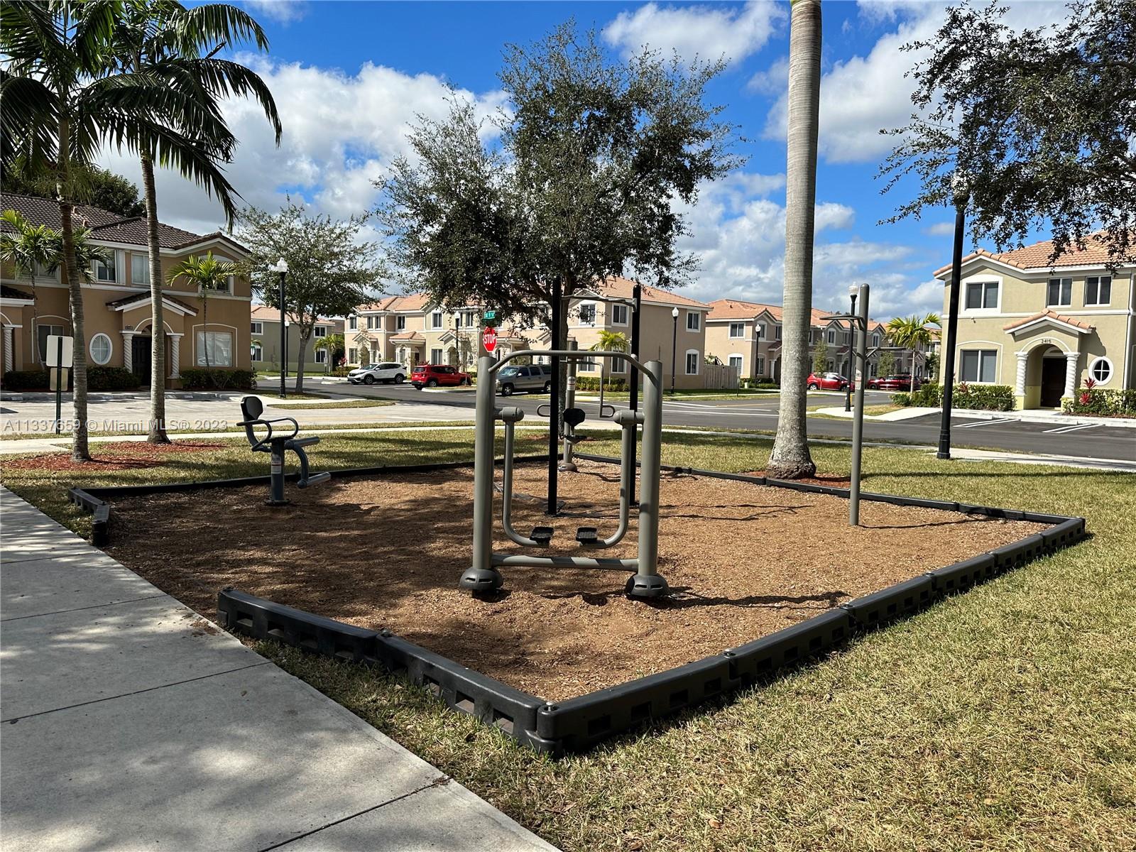 TOWNS AT SEASCAPE - Residential Lease
