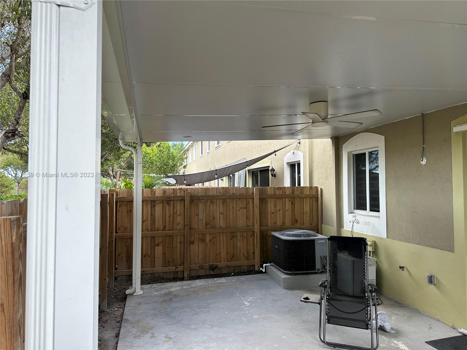 TOWNS AT SEASCAPE - Residential Lease
