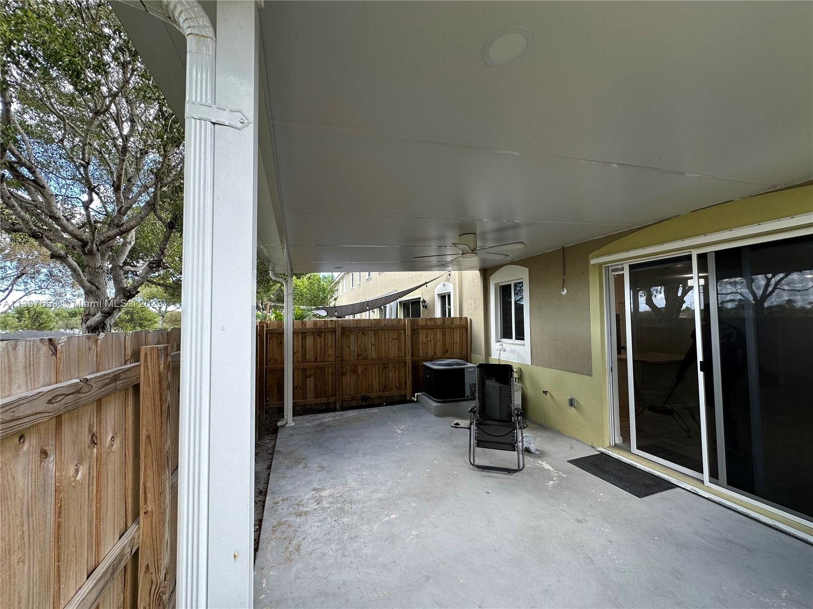 TOWNS AT SEASCAPE - Residential Lease