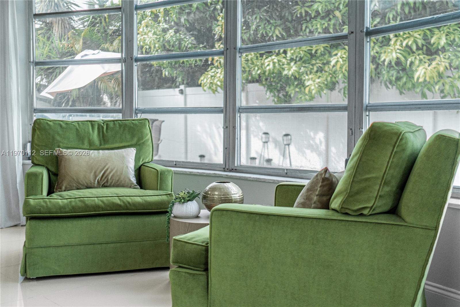 IMPERIAL POINT 1 SEC - Residential