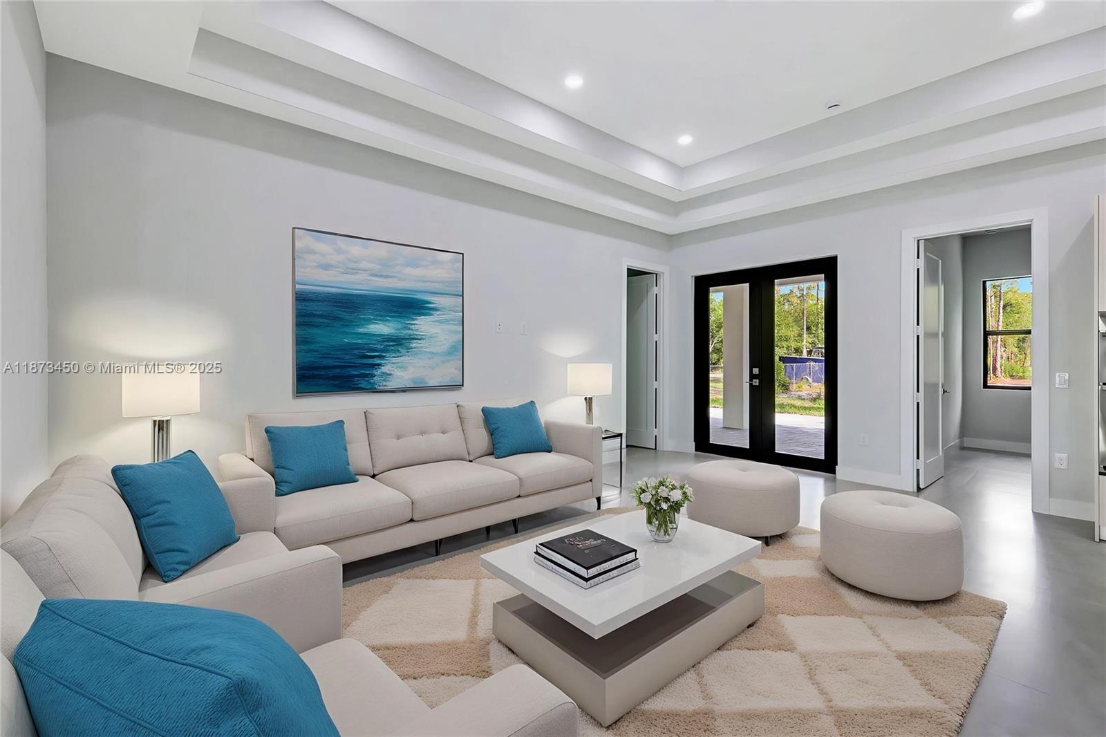 GOLDEN GATE ESTATES - Residential