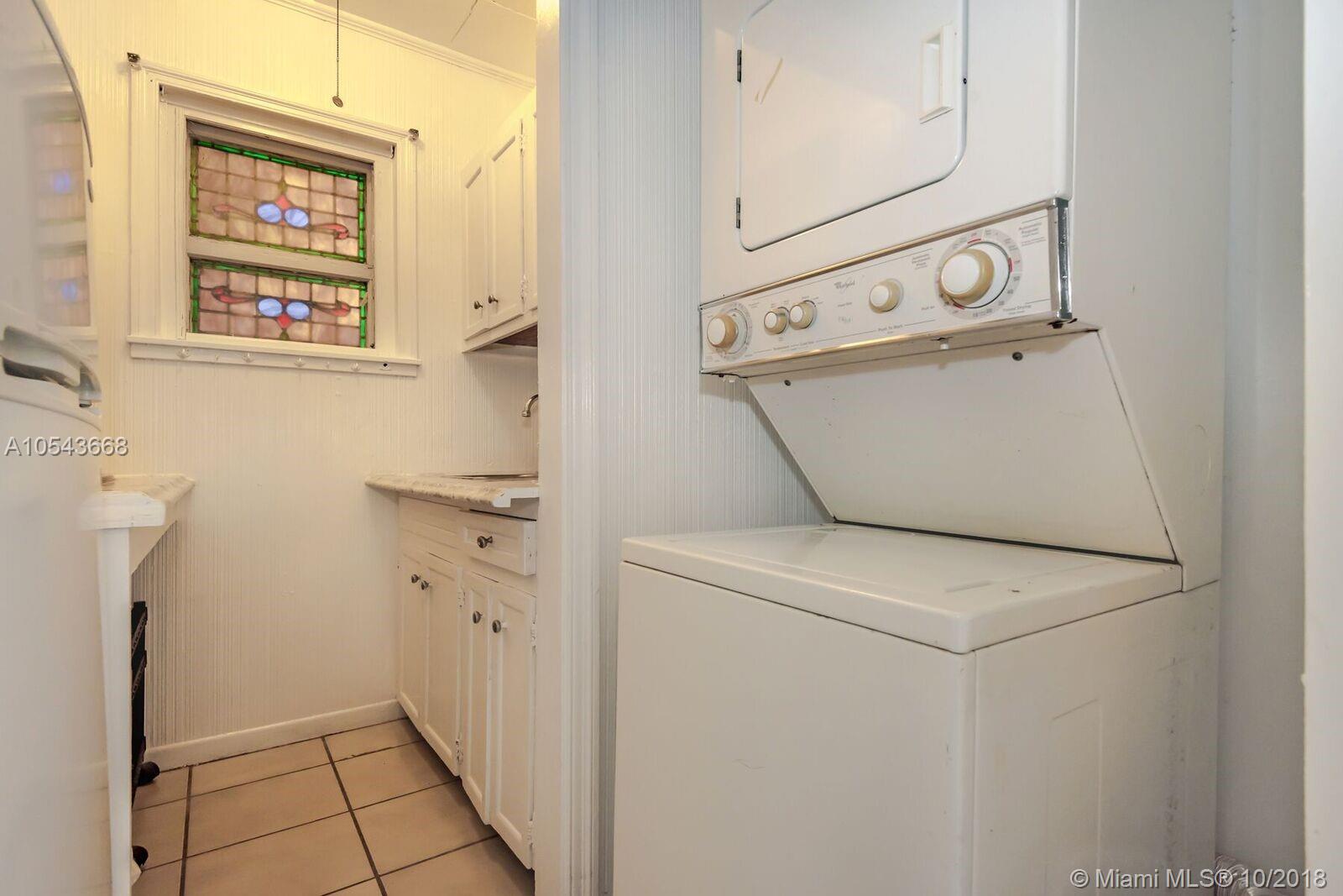 COLEE HAMMOCK - Residential Lease