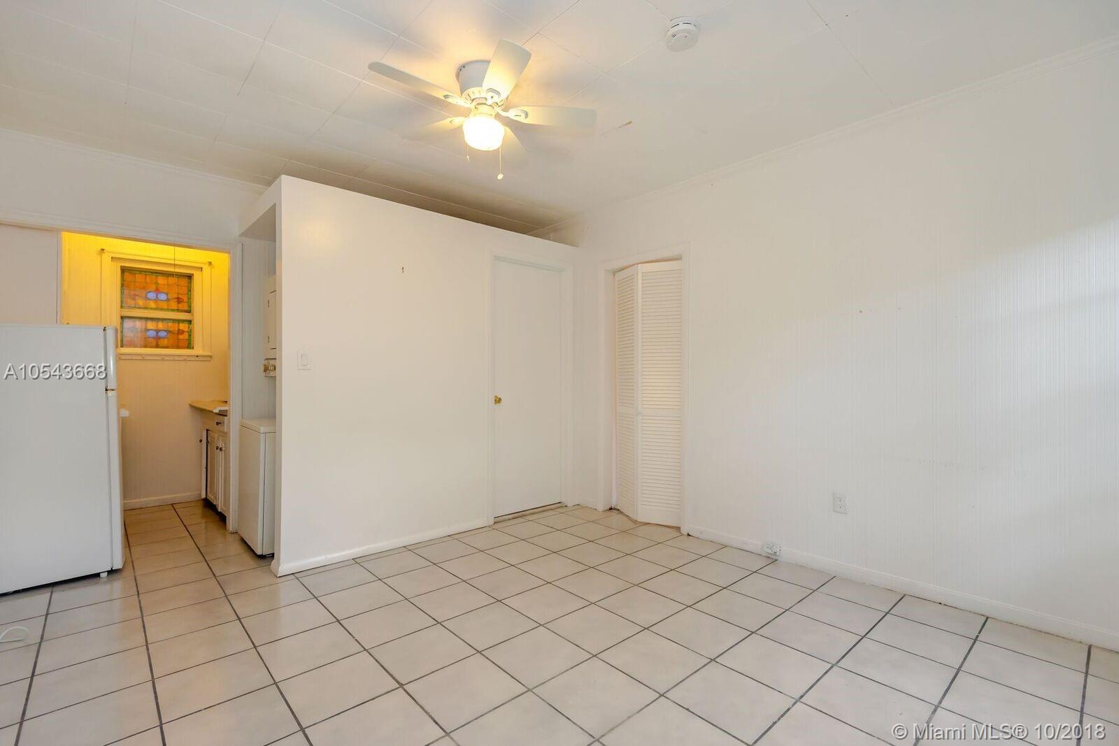 COLEE HAMMOCK - Residential Lease