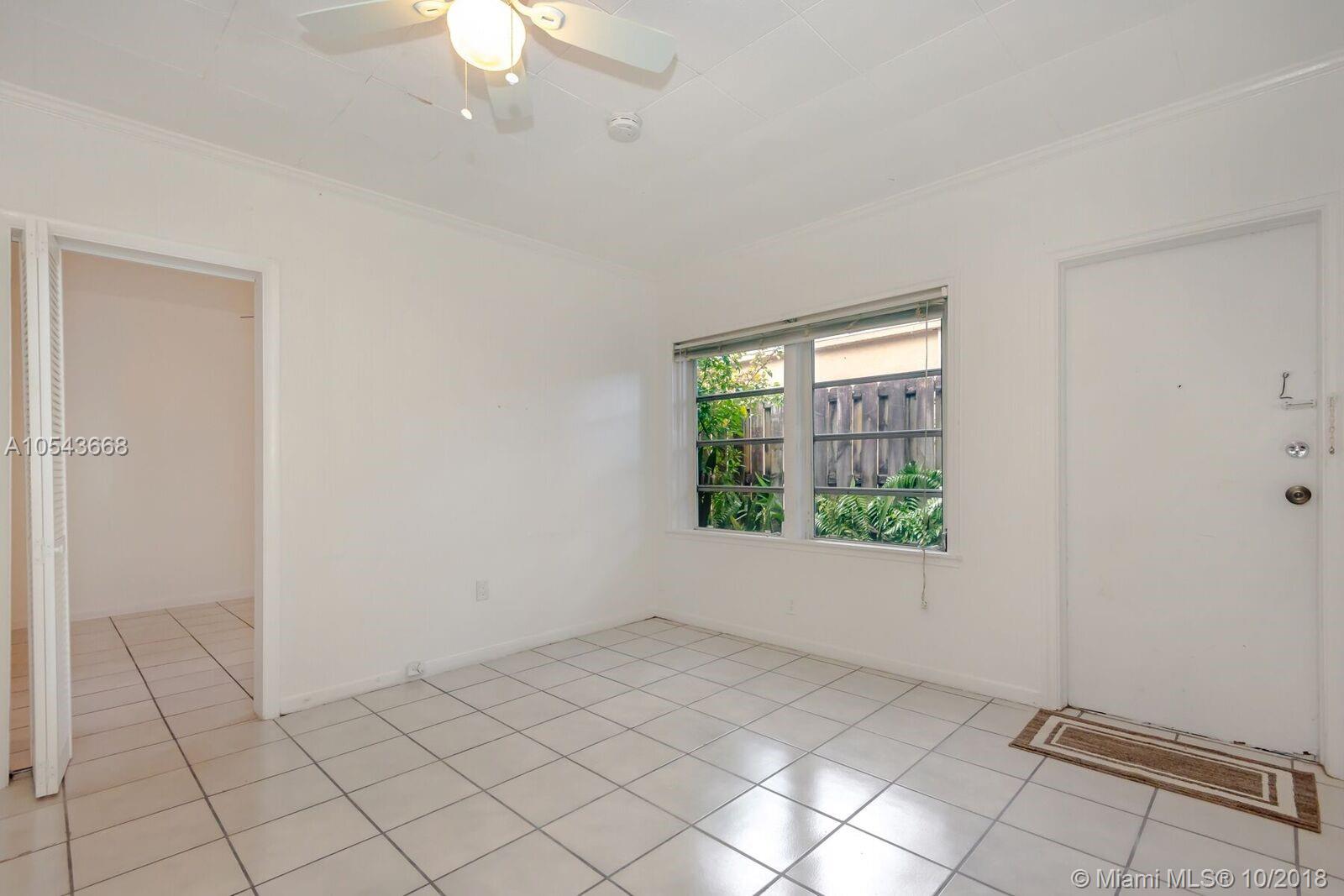 COLEE HAMMOCK - Residential Lease