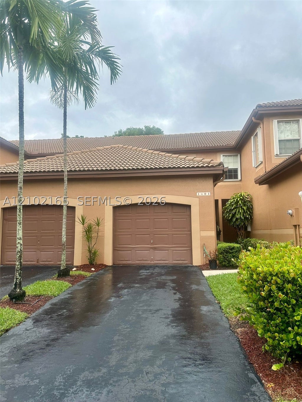 Photo of 1401 Veracruz Ln, Weston, FL 33327 (MLS # A12102165)