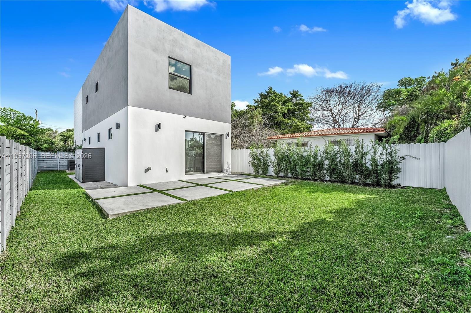 GRAPELAND - Residential