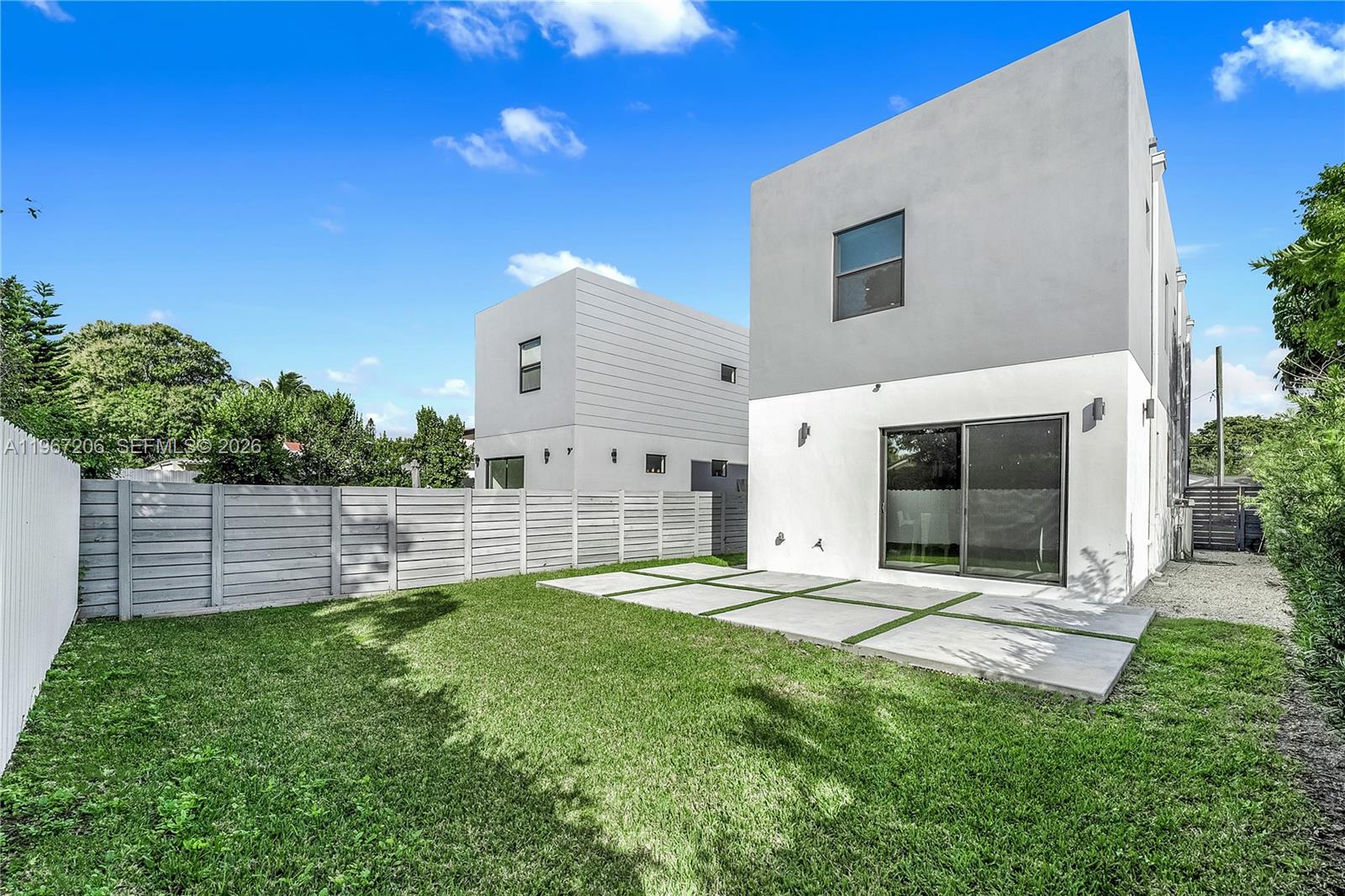 GRAPELAND - Residential