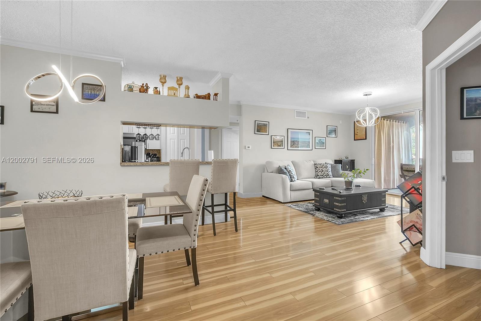 PORTO BELLAGIO CONDO - Residential