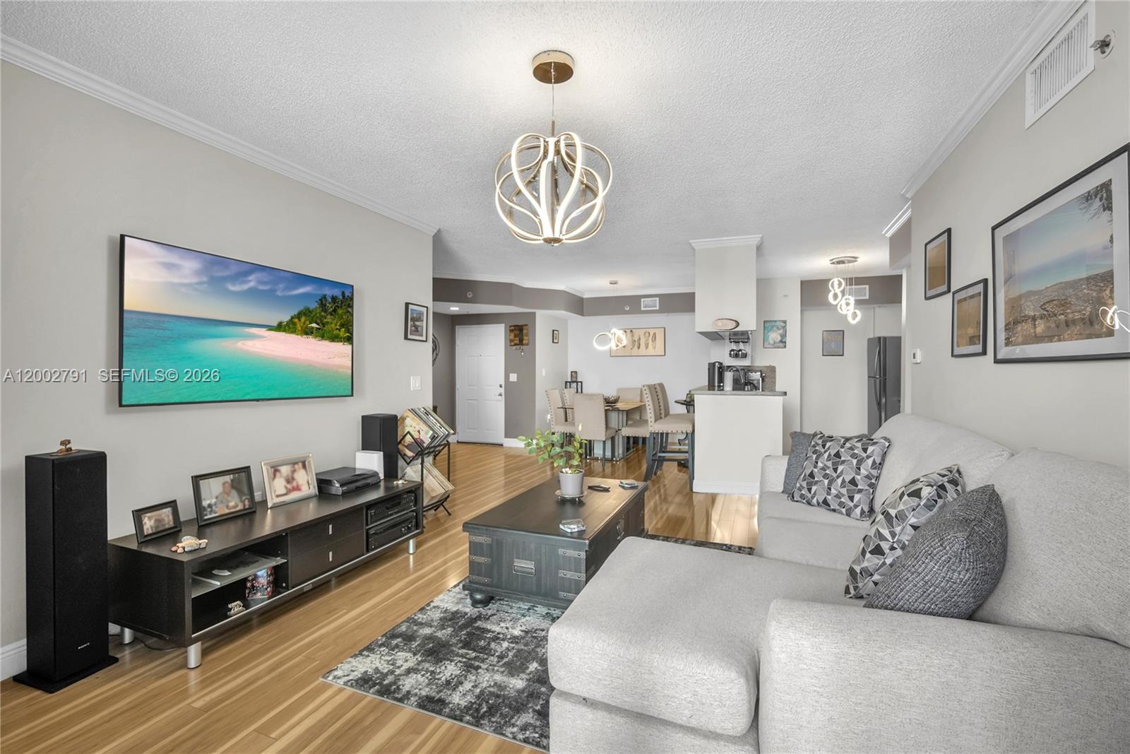 PORTO BELLAGIO CONDO - Residential