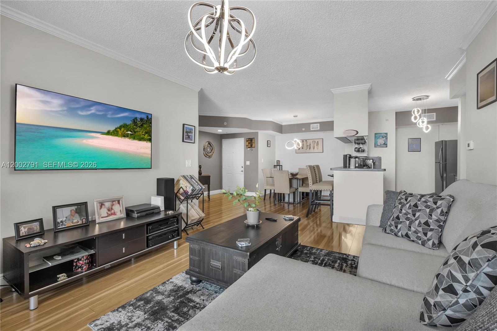 PORTO BELLAGIO CONDO - Residential