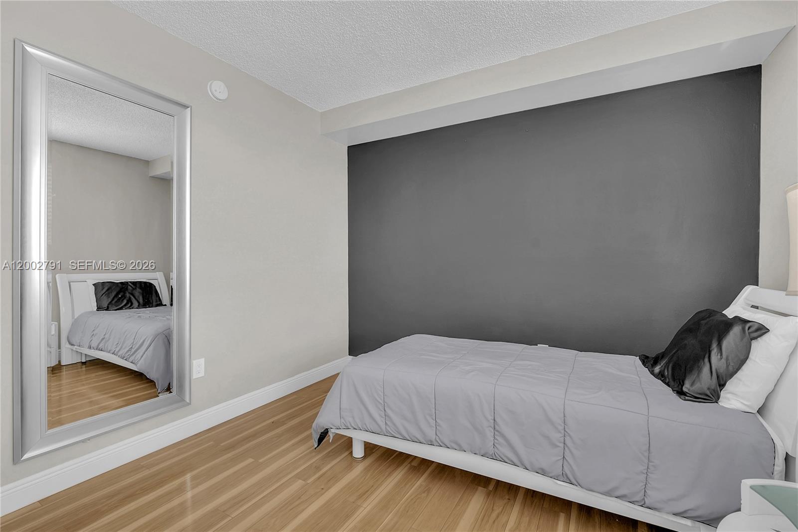 PORTO BELLAGIO CONDO - Residential