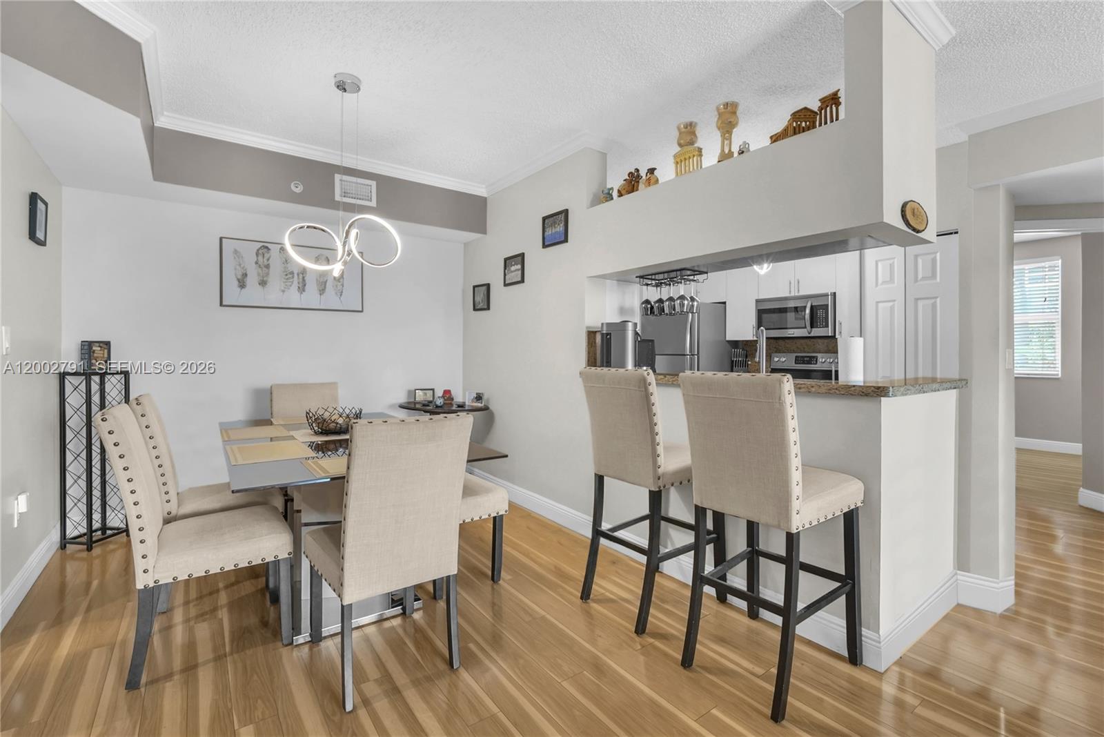 PORTO BELLAGIO CONDO - Residential