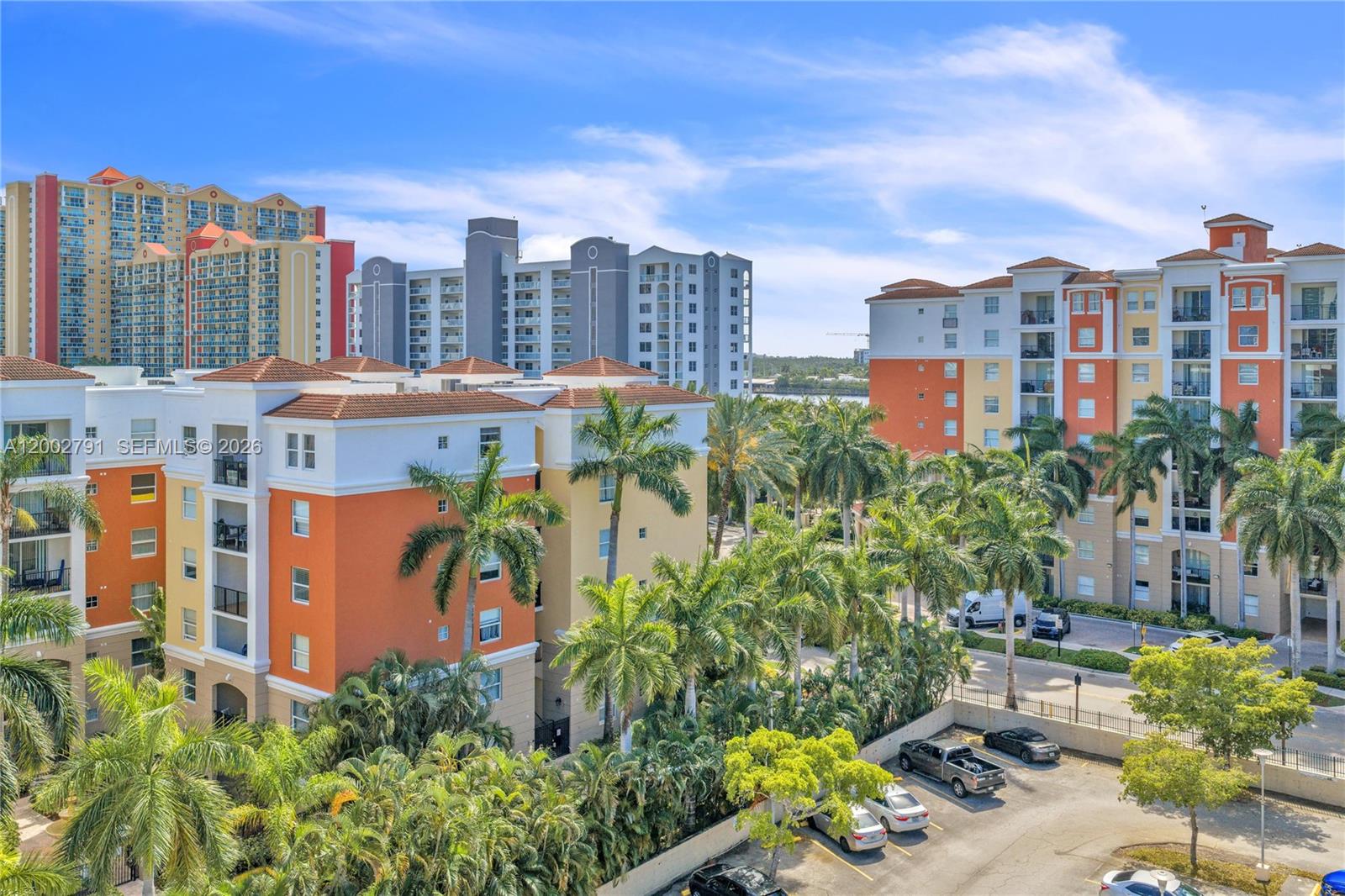 PORTO BELLAGIO CONDO - Residential