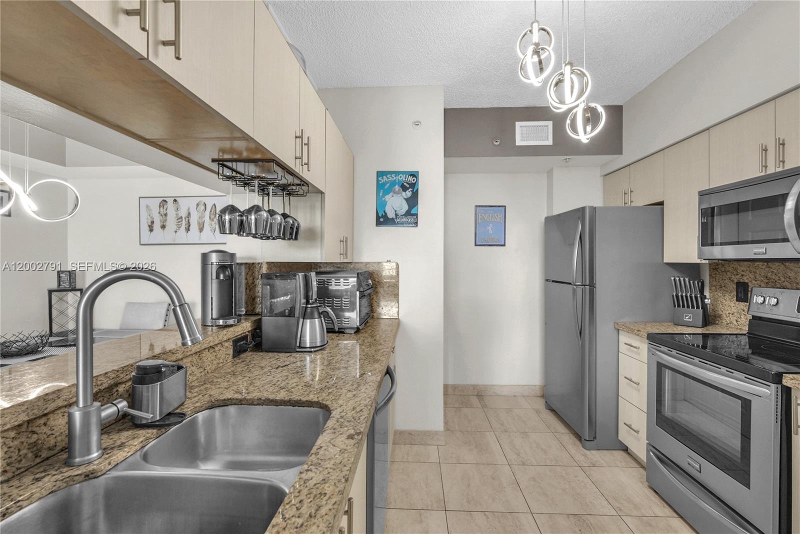 PORTO BELLAGIO CONDO - Residential