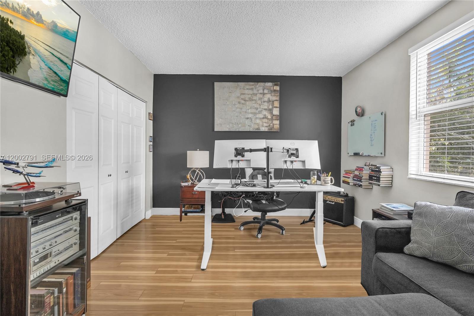 PORTO BELLAGIO CONDO - Residential