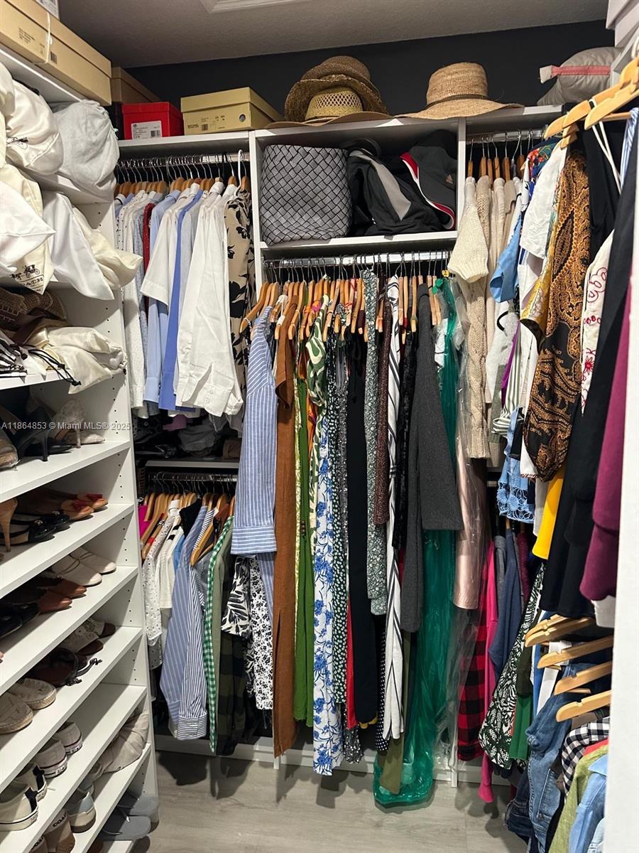 FOUR LAKES SEC 7 - Residential