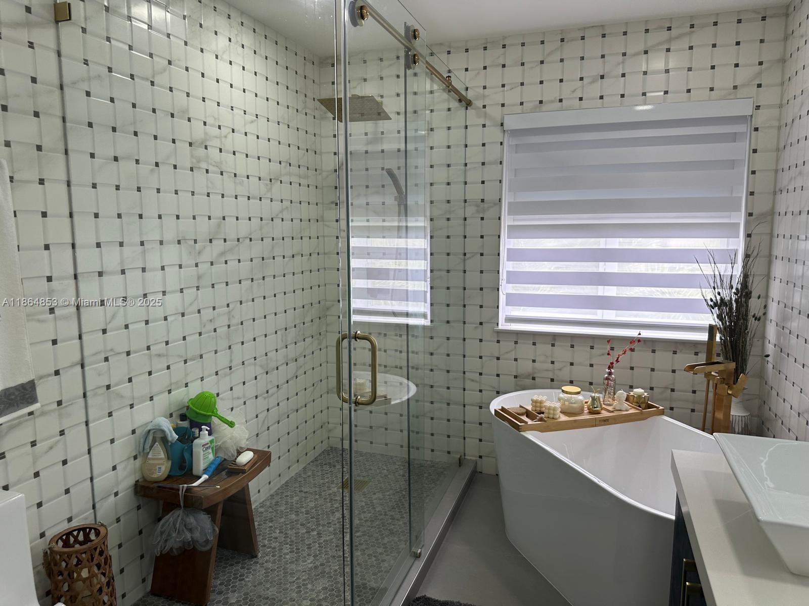 FOUR LAKES SEC 7 - Residential