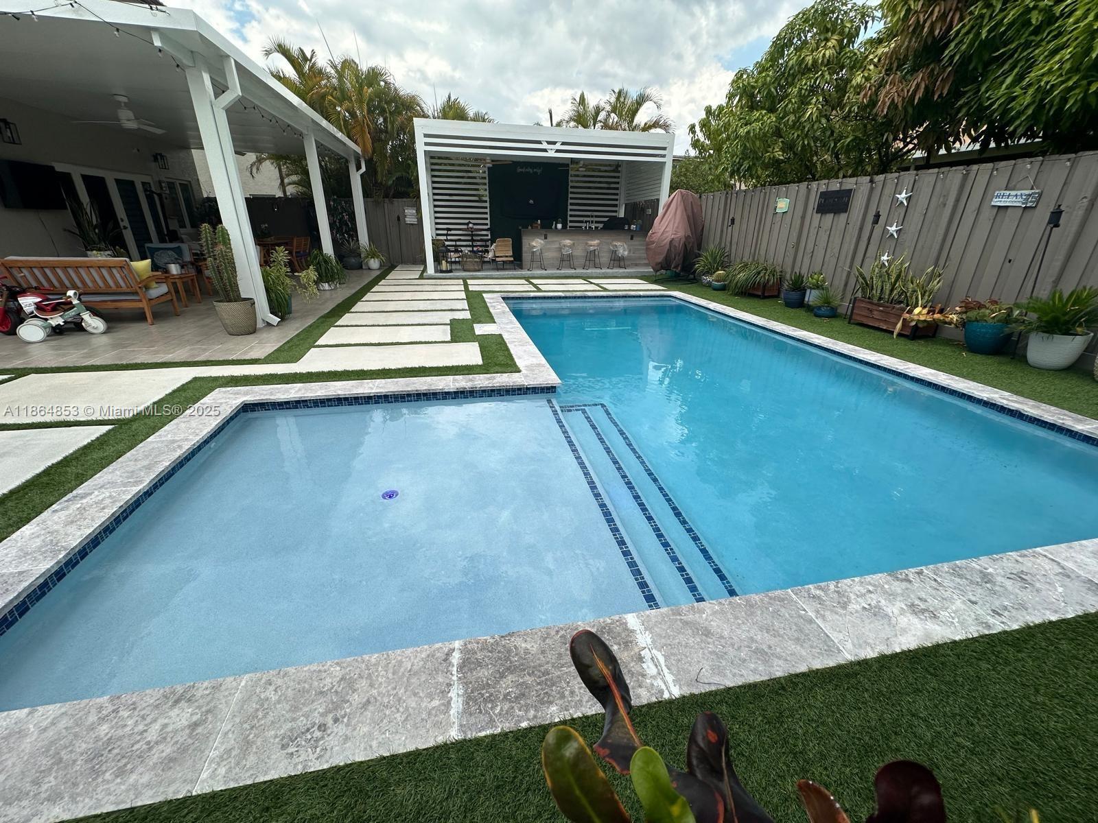 FOUR LAKES SEC 7 - Residential