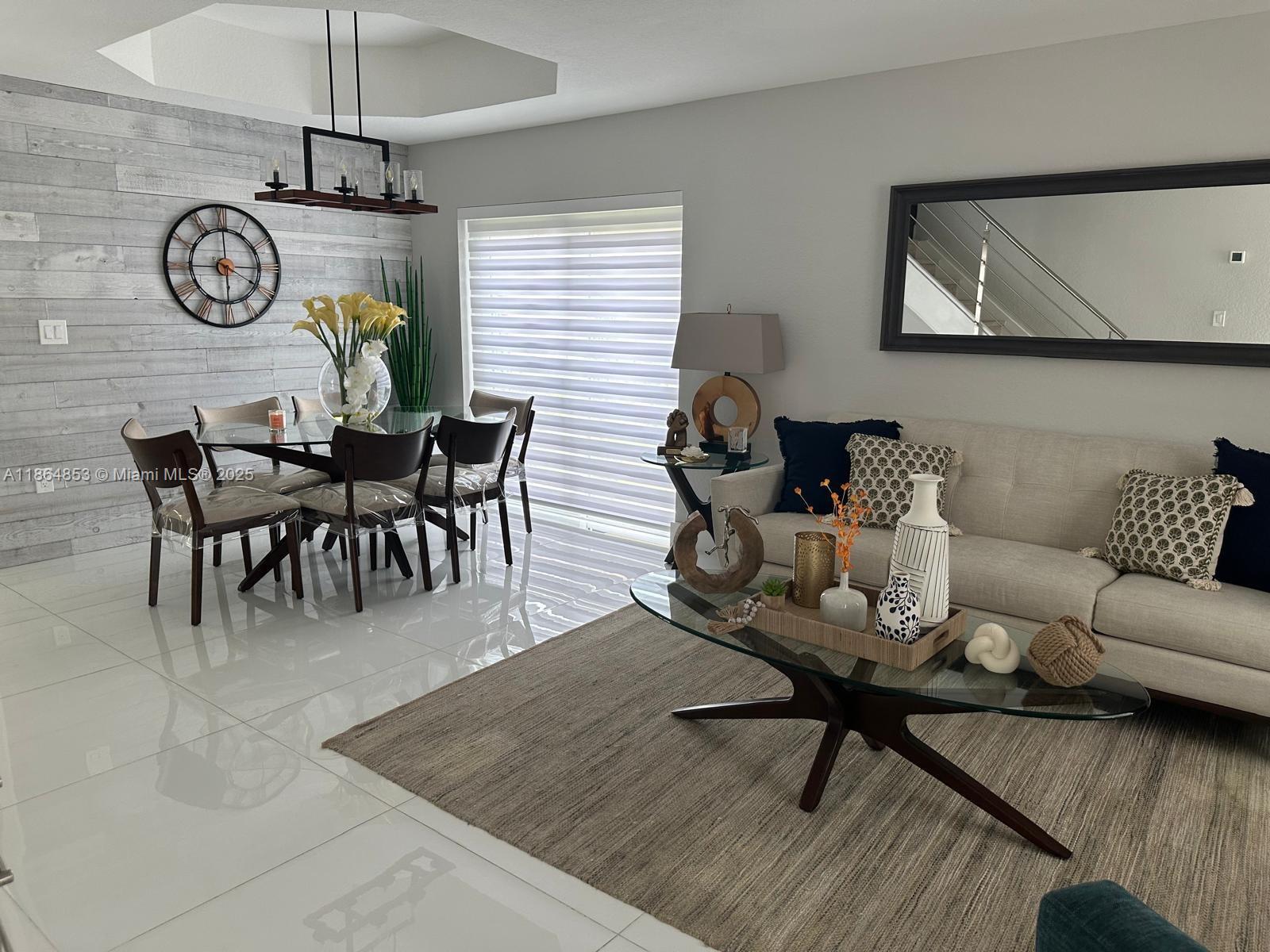 FOUR LAKES SEC 7 - Residential