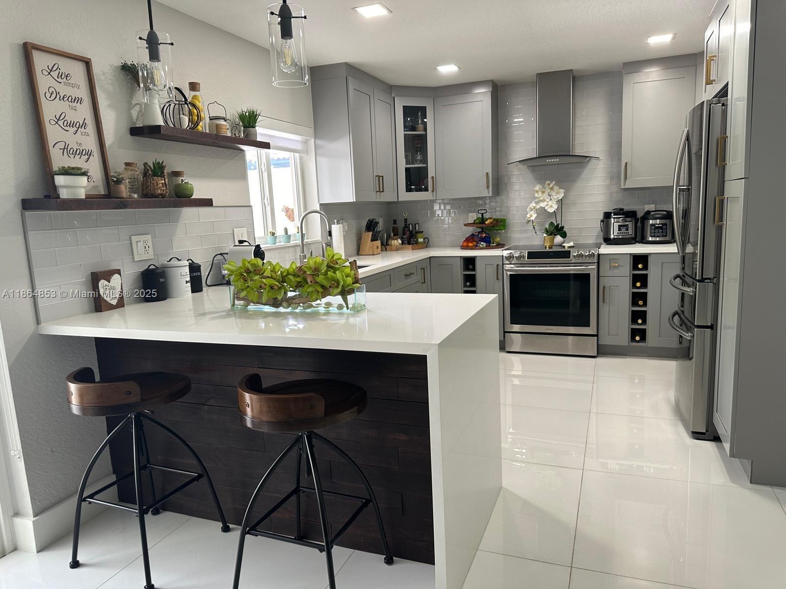 FOUR LAKES SEC 7 - Residential