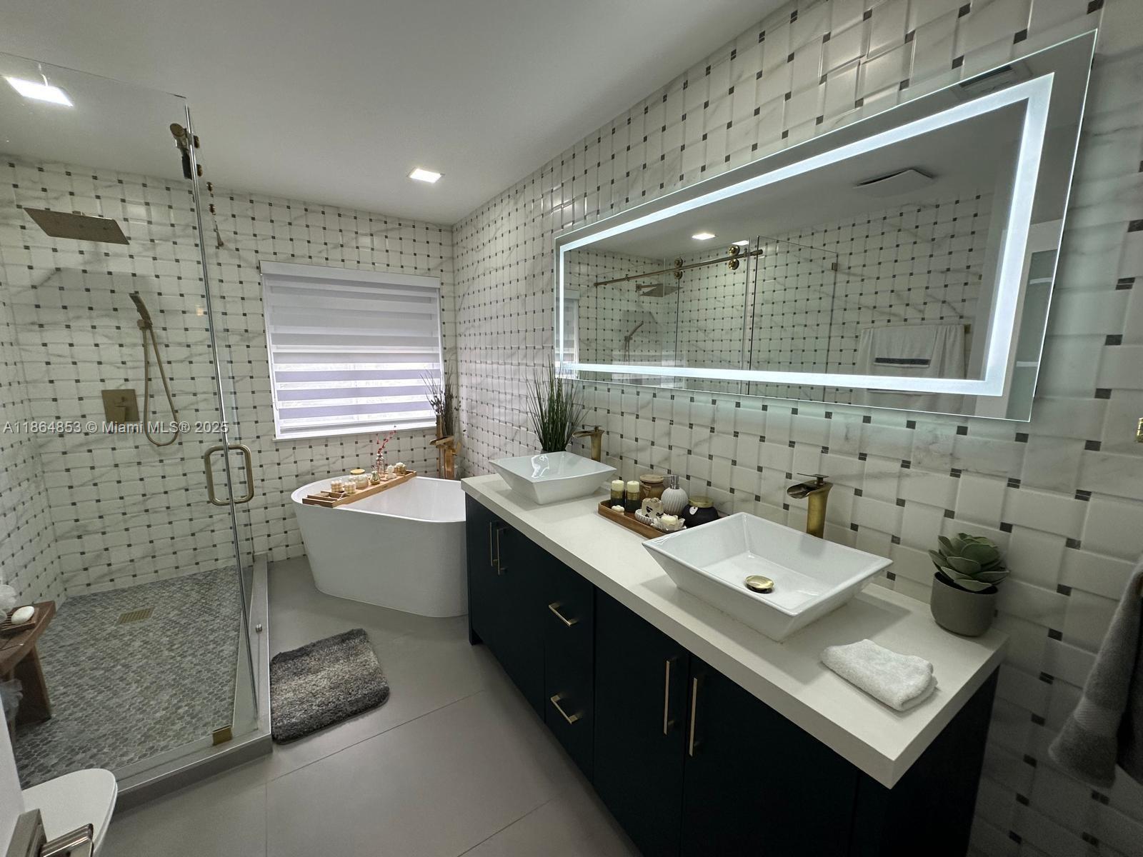 FOUR LAKES SEC 7 - Residential