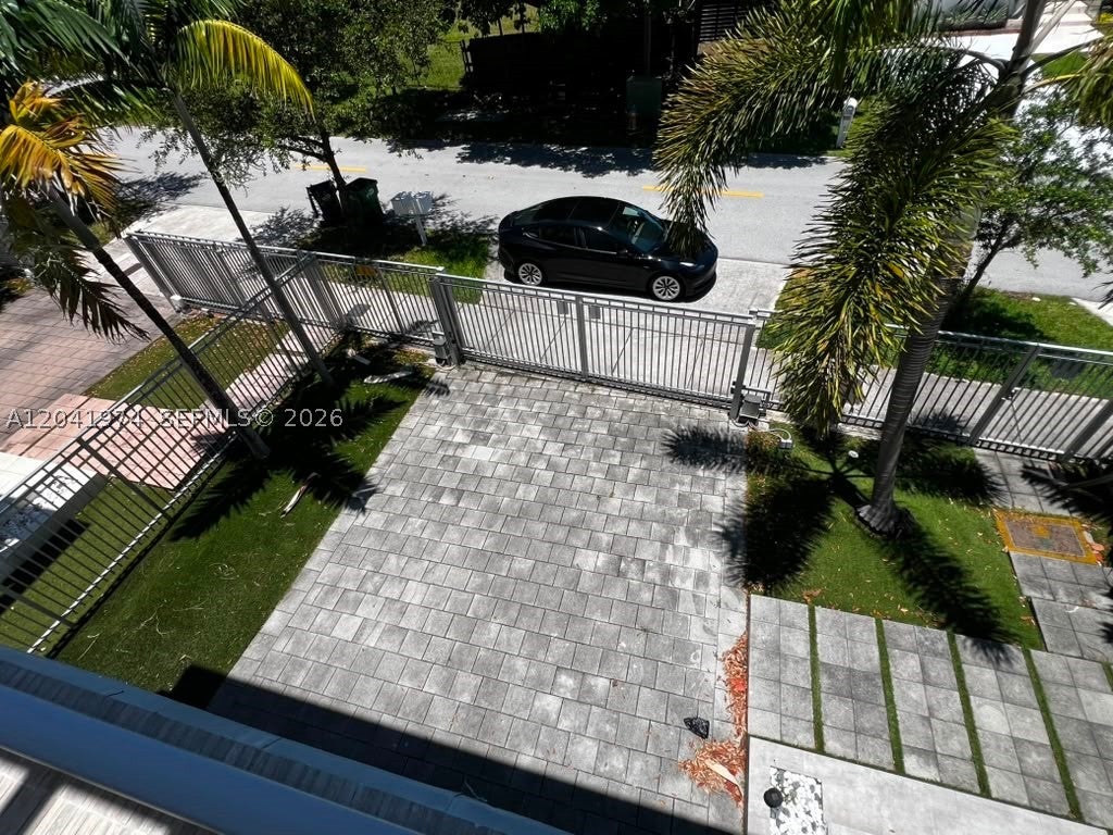 18975 Atlantic Blvd 18975