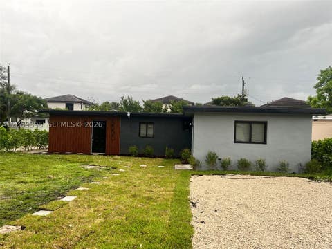 Photo of 5000 SW 26th Ave, Dania Beach, FL 33312 (MLS # A12069396)