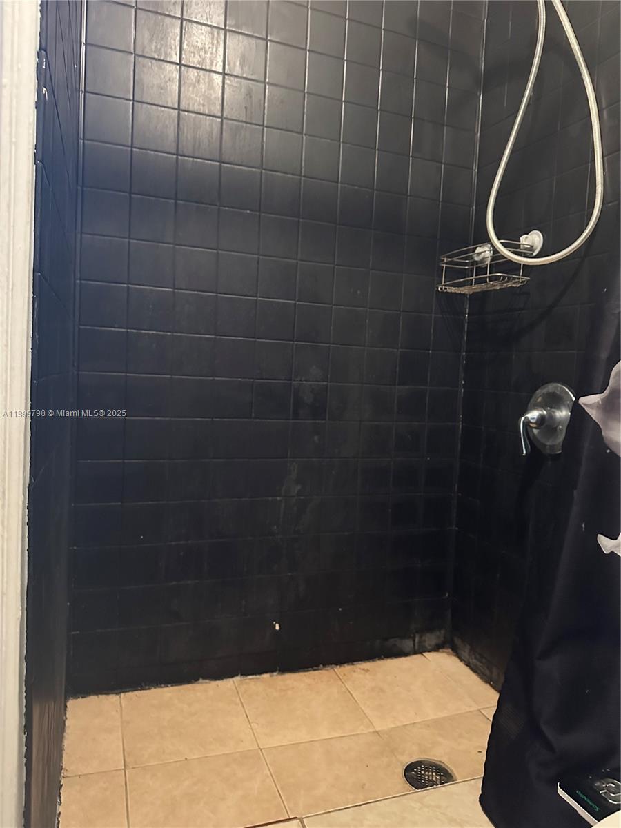 NORTH RIDGE - Residential Lease