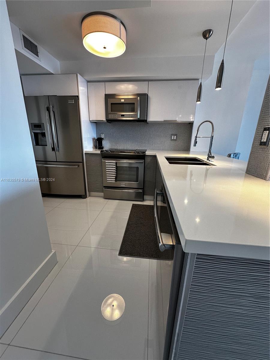 PARKER TOWER CONDO - Residential Lease