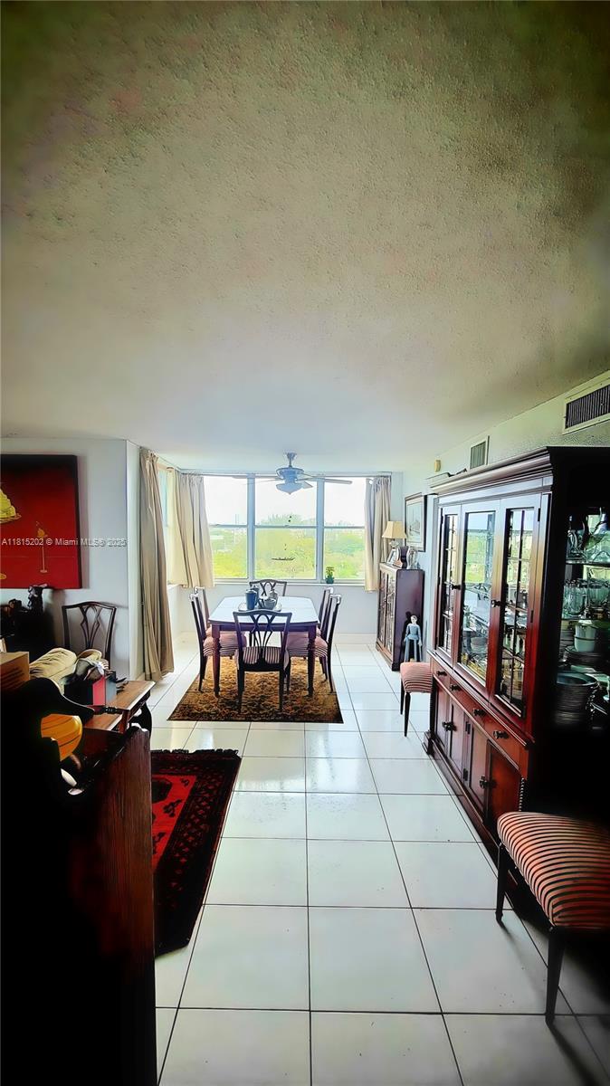 ANDOR PLAZA CONDO - Residential