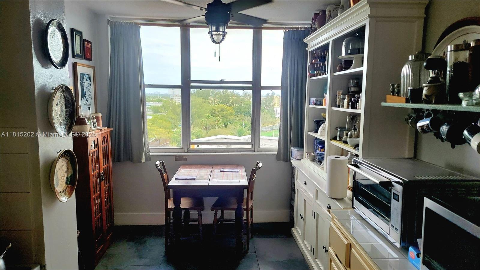 ANDOR PLAZA CONDO - Residential