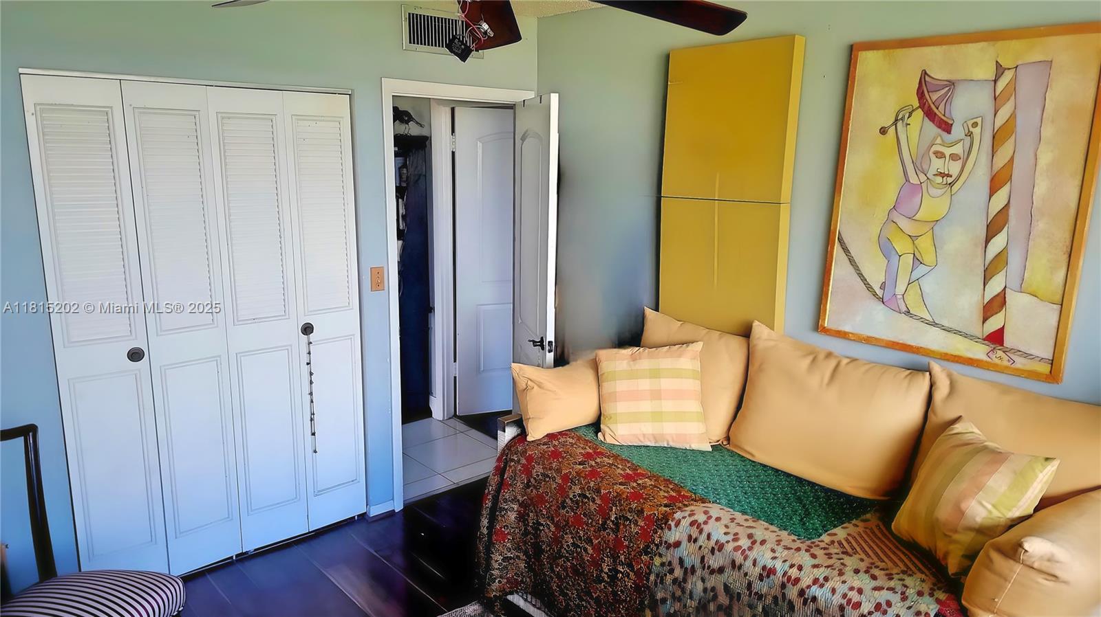 ANDOR PLAZA CONDO - Residential