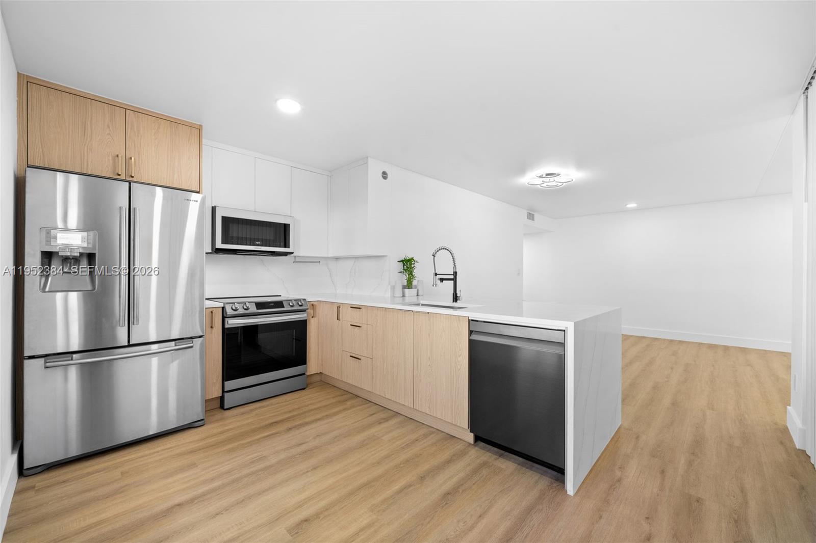 MARINER VILLAGE GARDEN CO - Residential