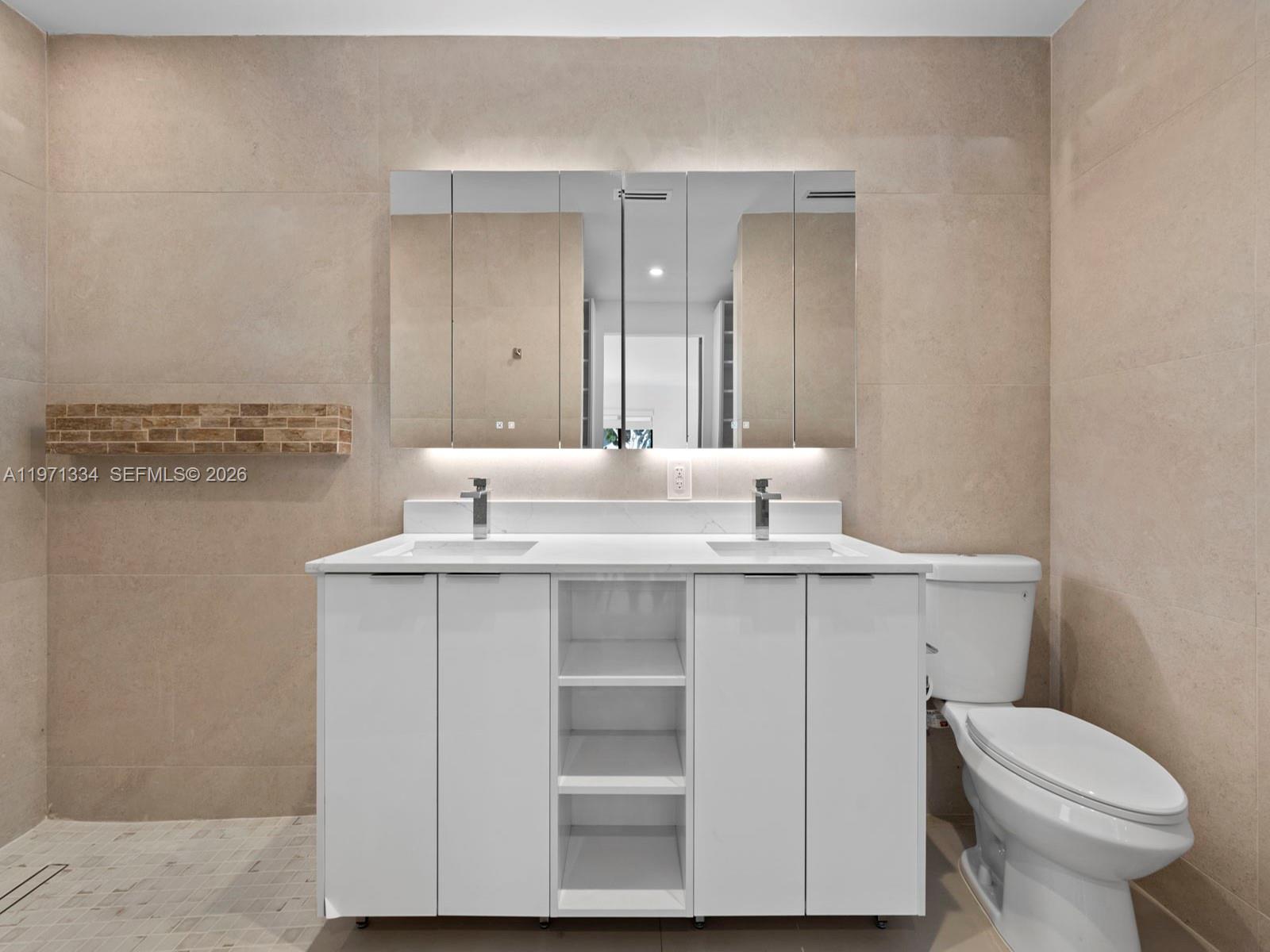 CORAL SPRINGS COUNTRY CLU - Residential