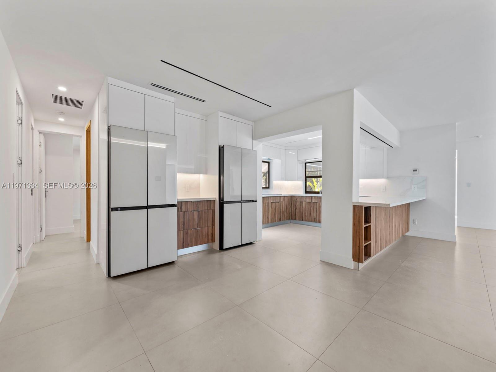 CORAL SPRINGS COUNTRY CLU - Residential