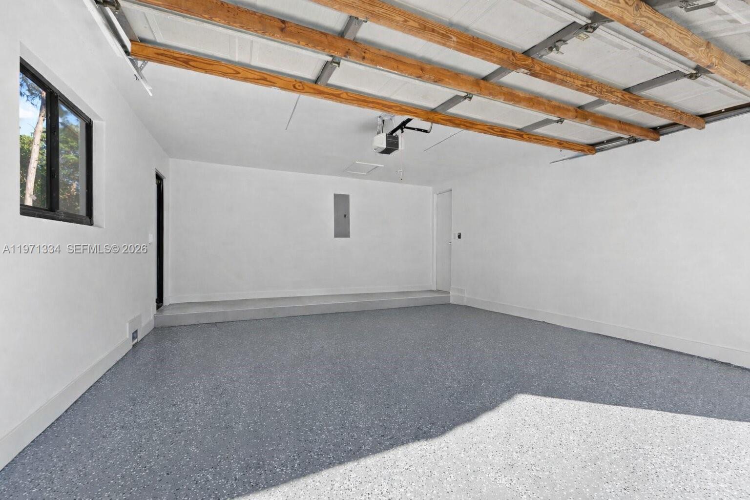 CORAL SPRINGS COUNTRY CLU - Residential