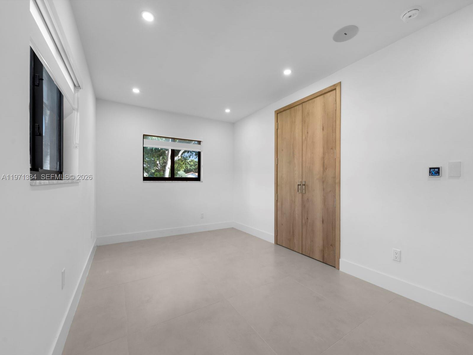 CORAL SPRINGS COUNTRY CLU - Residential