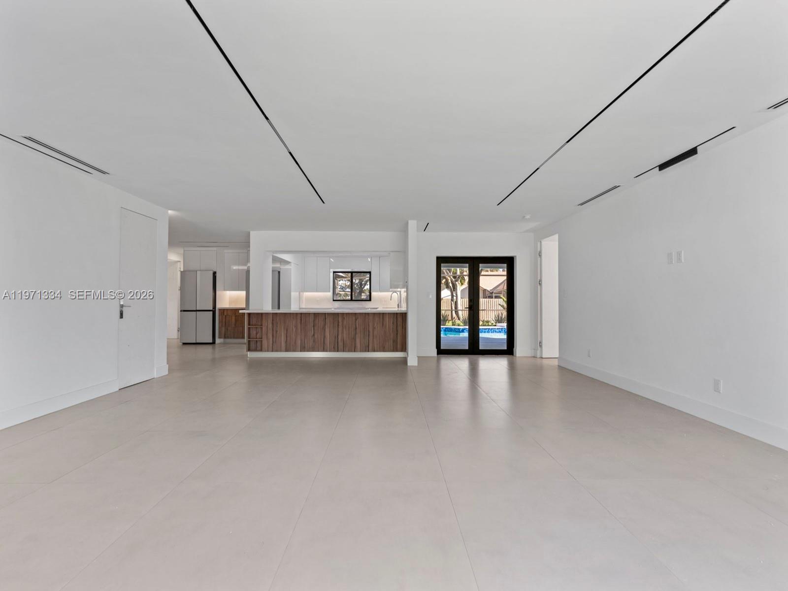 CORAL SPRINGS COUNTRY CLU - Residential