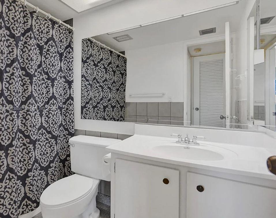 MAJESTIC GARDENS CONDOMINI - Residential