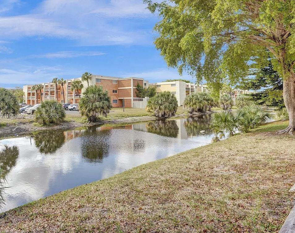 MAJESTIC GARDENS CONDOMINI - Residential