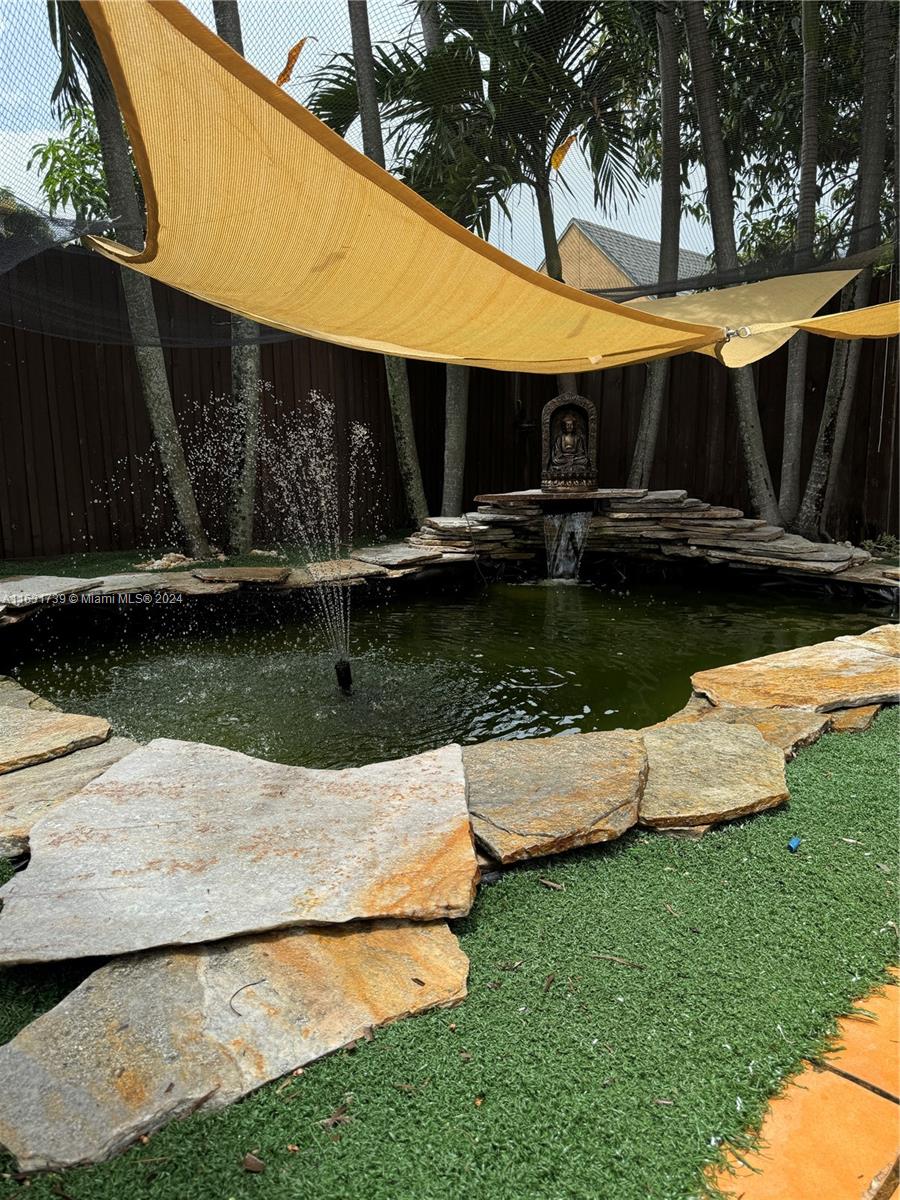 ESSEX VILLAGE - Residential Lease