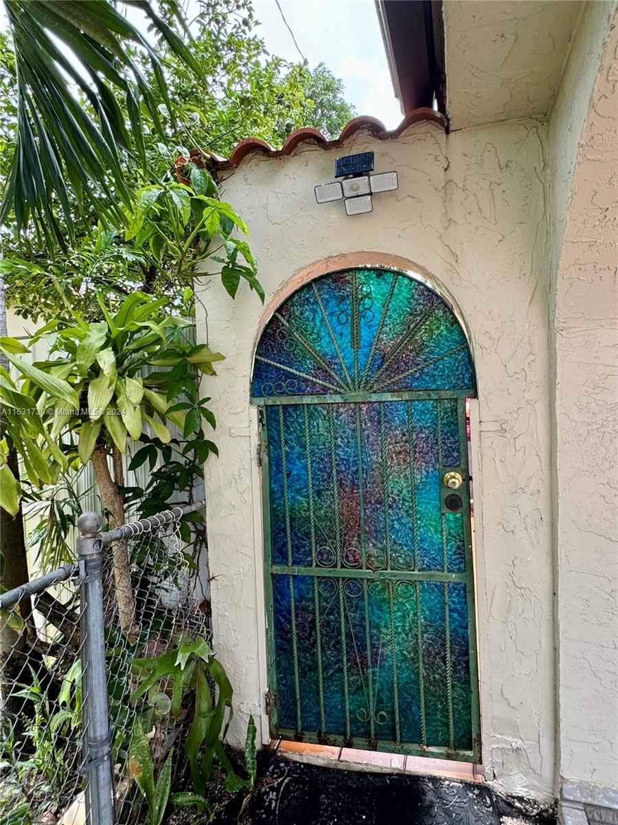 ESSEX VILLAGE - Residential Lease